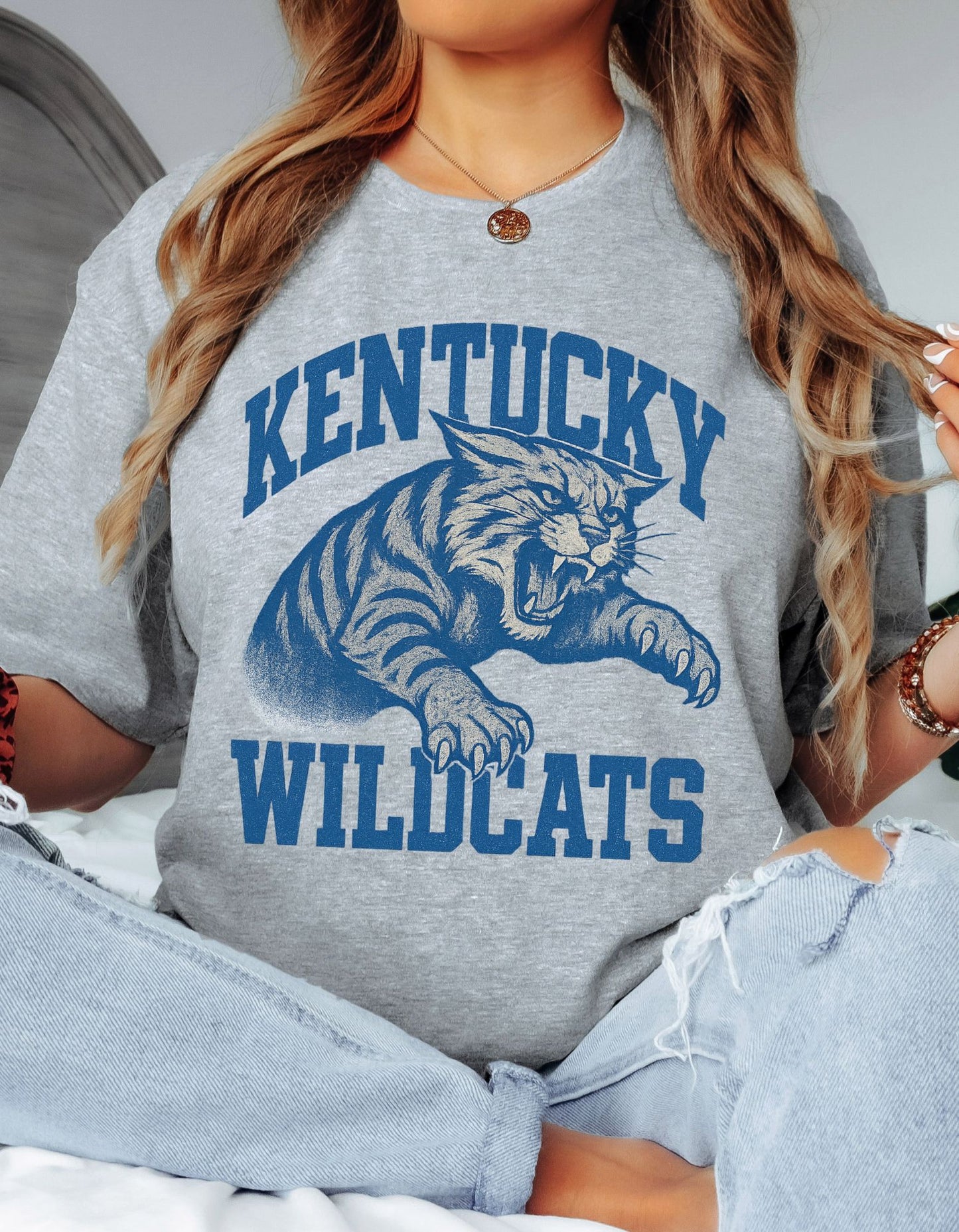 The Vintage Cats Tshirt